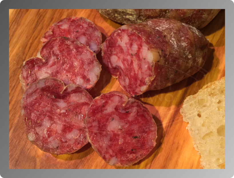 Salsiccette-stagionate-suino-altopiano-colfiorito
